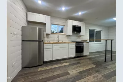 1762 Main Street, Klamath Falls, OR 97601 - Photo 11