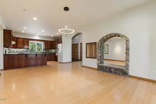 69175 Holmes Rd, Sisters, OR 97759 - Photo 7