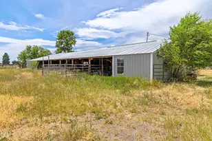 2806 Front St, Malin, OR 97632 - Photo 35