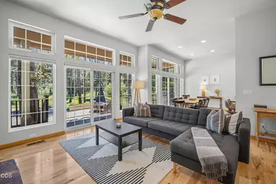 17075 Pasadena Road, Bend, OR 97707 - Photo 9