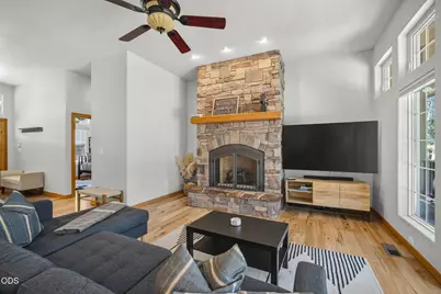 17075 Pasadena Road, Bend, OR 97707 - Photo 11