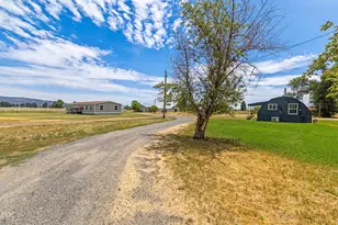 2740 Front St, Malin, OR 97632 - Photo 37