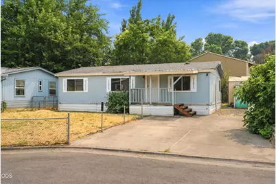 222 Meadow Lane, Eagle Point, OR 97524 - Photo 3