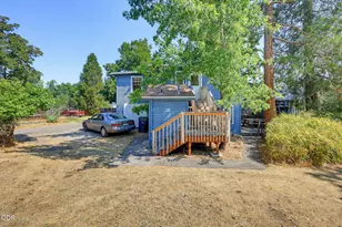 363 Beach St, Ashland, OR 97520 - Photo 25