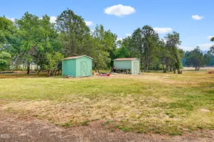 9561 Hwy-140, Eagle Point, OR 97524 - Photo 7