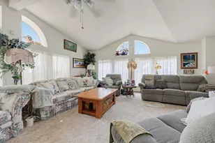 9561 Hwy-140, Eagle Point, OR 97524 - Photo 17