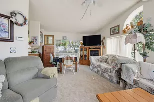 9561 Hwy-140, Eagle Point, OR 97524 - Photo 15