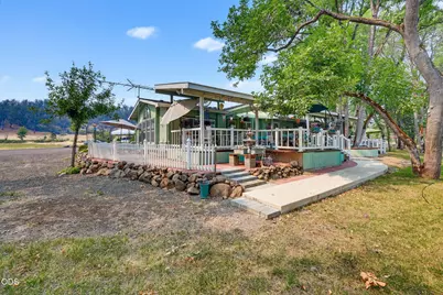 9561 Hwy-140, Eagle Point, OR 97524 - Photo 41