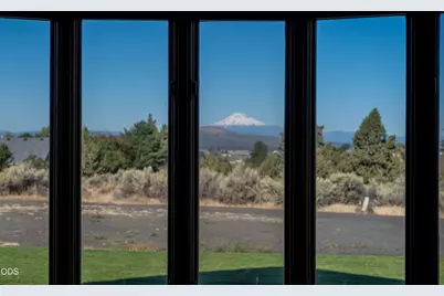 105 SE Barber Road, Madras, OR 97741 - Photo 3