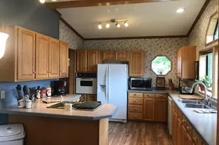 1001 SE 15th St, Bend, OR 97702 - Photo 7