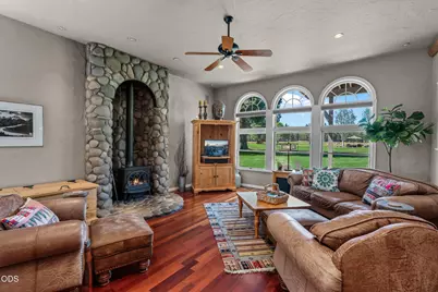 67376 Peterson Mill Road, Sisters, OR 97759 - Photo 15