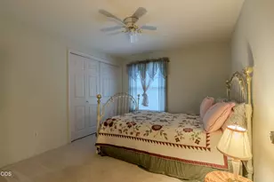1829 Garden Dr, Medford, OR 97504 - Photo 17