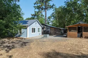 2524 Rockydale Rd, Cave Junction, OR 97523 - Photo 3