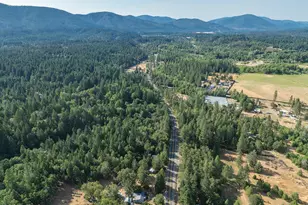 2524 Rockydale Rd, Cave Junction, OR 97523 - Photo 29