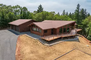 616 Mountain Paradise Dr, Grants Pass, OR 97526 - Photo 3