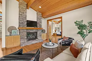 616 Mountain Paradise Dr, Grants Pass, OR 97526 - Photo 29