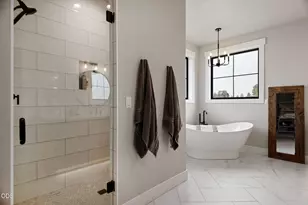 70041 Annies Dr, Sisters, OR 97759 - Photo 27