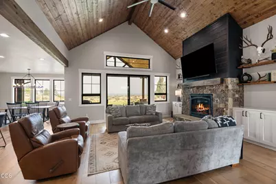 70041 Annies Drive, Sisters, OR 97759 - Photo 11