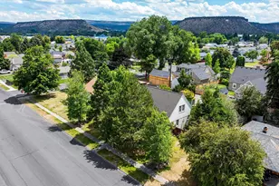840 E 1st St, Prineville, OR 97754 - Photo 47