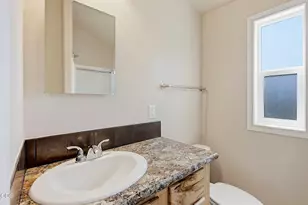 1741 Rogue River Hwy, Grants Pass, OR 97527 - Photo 101