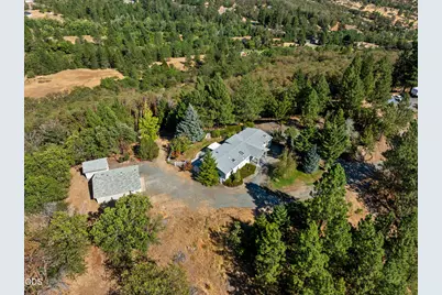 220 Burton Drive, Grants Pass, OR 97527 - Photo 39