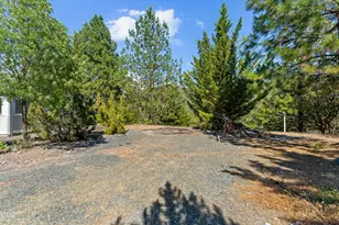 220 Burton Dr, Grants Pass, OR 97527 - Photo 37