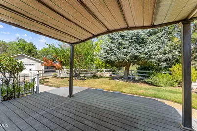 220 Burton Drive, Grants Pass, OR 97527 - Photo 29