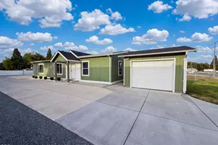 788 Garfield St, Medford, OR 97501 - Photo 3