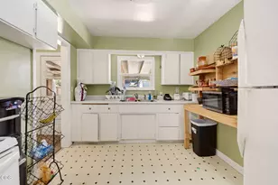 1407 Dakota Ave, Medford, OR 97501 - Photo 13