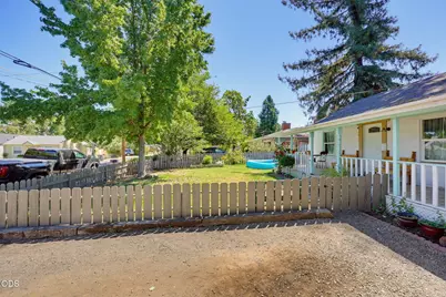 1407 Dakota Avenue, Medford, OR 97501 - Photo 7