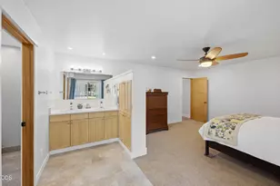 54440 Huntington Rd, Bend, OR 97707 - Photo 15