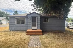 810 Wocus St, Klamath Falls, OR 97601 - Photo 3