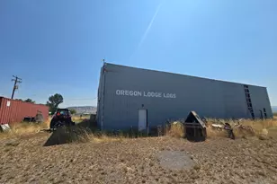 42978 Walnut St, Beatty, OR 97621 - Photo 3