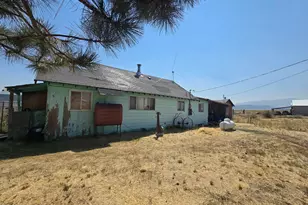 42978 Walnut St, Beatty, OR 97621 - Photo 9