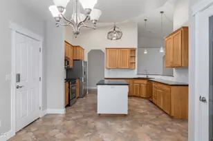 317 Gamay Dr, Cave Junction, OR 97523 - Photo 15