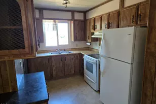4618 Redwood Ave, Grants Pass, OR 97527 - Photo 5
