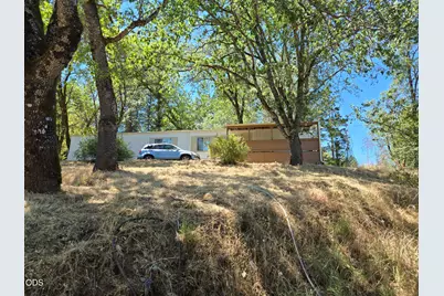 4618 Redwood Avenue, Grants Pass, OR 97527 - Photo 3