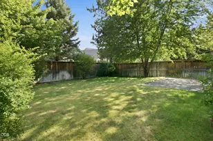 21164 Copperfield Avenue, Bend, OR 97702 - Photo 21