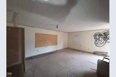 404 S 1st Avenue, Chiloquin, OR 97624 - Photo 3