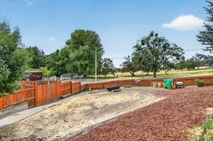 83 Hidden Valley Dr, Eagle Point, OR 97524 - Photo 45