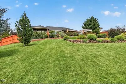 83 Hidden Valley Drive, Eagle Point, OR 97524 - Photo 41