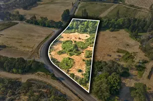 3545 Pioneer Rd, Medford, OR 97501 - Photo 1