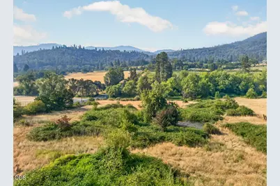 3545 Pioneer Road, Medford, OR 97501 - Photo 9