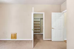 935 S 3rd St, Jacksonville, OR 97530 - Photo 35