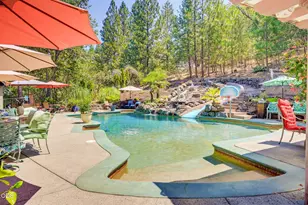 935 S 3rd St, Jacksonville, OR 97530 - Photo 43