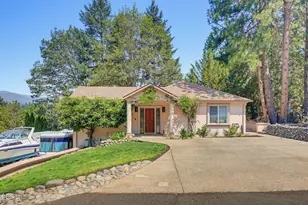 935 S 3rd St, Jacksonville, OR 97530 - Photo 1