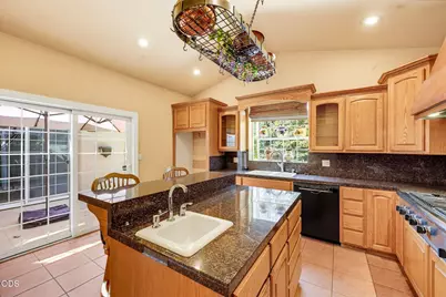 935 S 3rd Street, Jacksonville, OR 97530 - Photo 23