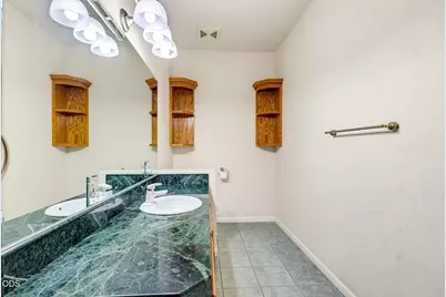 935 S 3rd Street, Jacksonville, OR 97530 - Photo 29