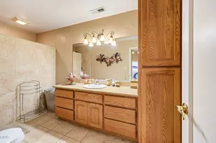 935 S 3rd St, Jacksonville, OR 97530 - Photo 33