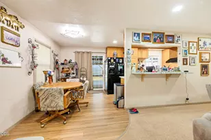 935 S 3rd St, Jacksonville, OR 97530 - Photo 53